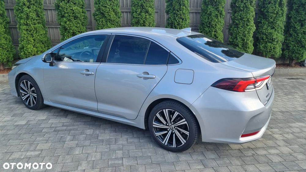Toyota Corolla - 5