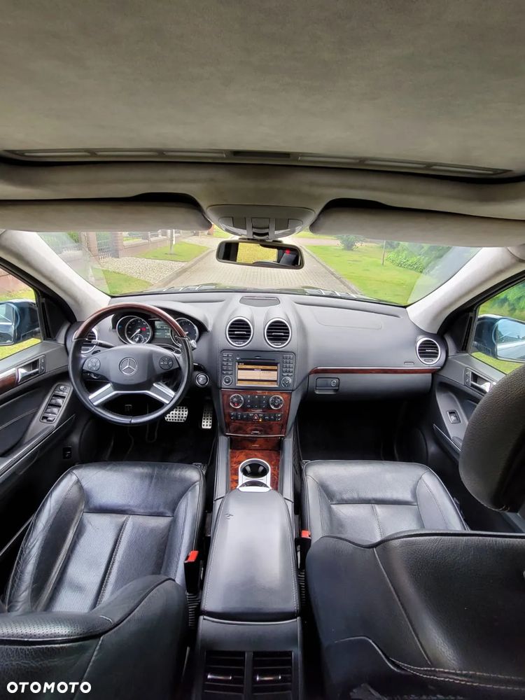 Mercedes-Benz GL 500 4Matic 7G-TRONIC - 8