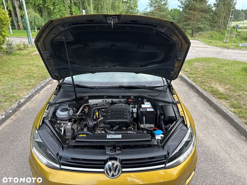 Volkswagen Golf - 21