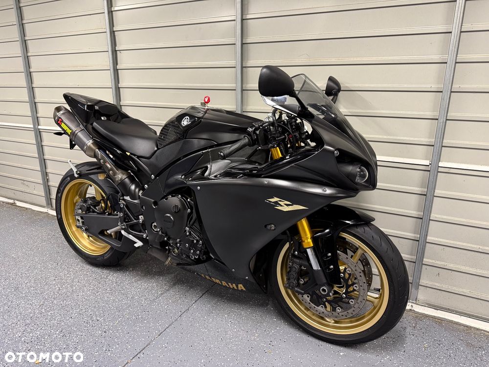 Yamaha R1