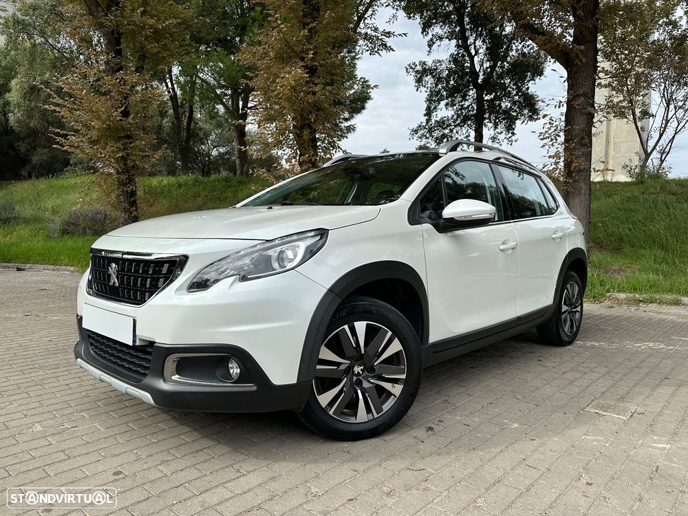Peugeot 2008 1.2 PureTech Allure EAT6 - 1