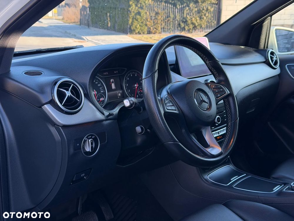 Mercedes-Benz Klasa B 250 4-Matic Style - 8