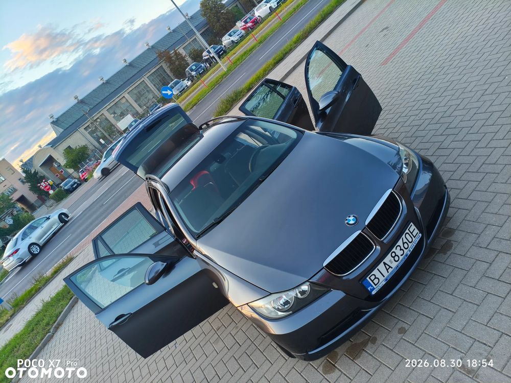 BMW Seria 3 320i - 1