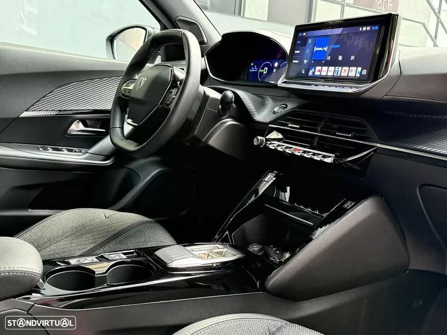 Peugeot e-2008 54 kWh Allure - 24