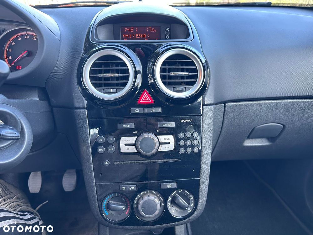 Opel Corsa 1.2 16V Essentia - 16