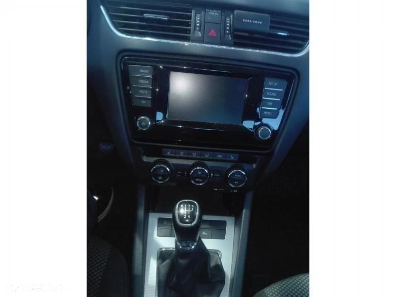 Skoda Octavia 1.6 TDI Ambition - 33