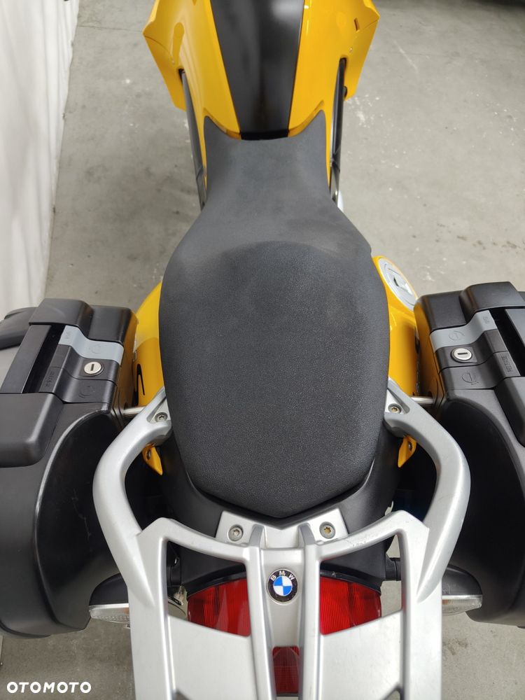 BMW F - 10