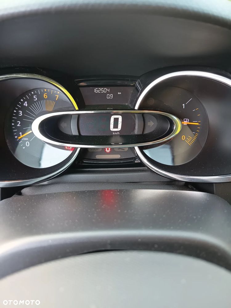 Renault Clio - 10