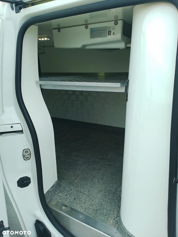 Peugeot Partner Proace Berlingo Combo Doblo L2 Izoterma Chłodnia Salon PL półka Inox 3 osoby - 16