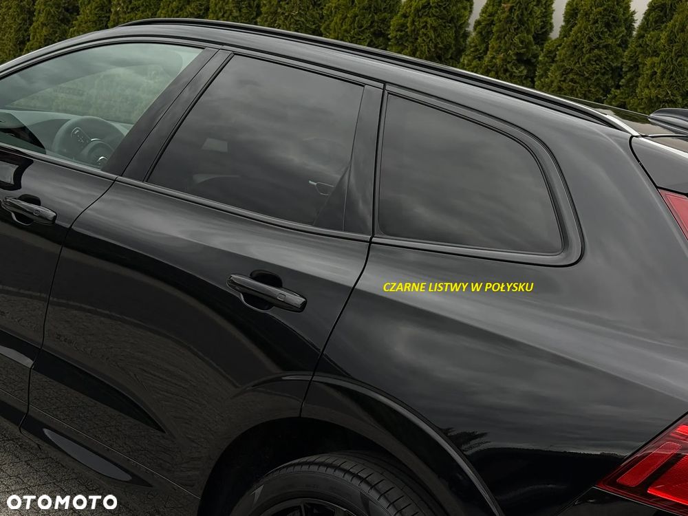 Volvo XC 60 B5 B AWD Plus Dark - 35