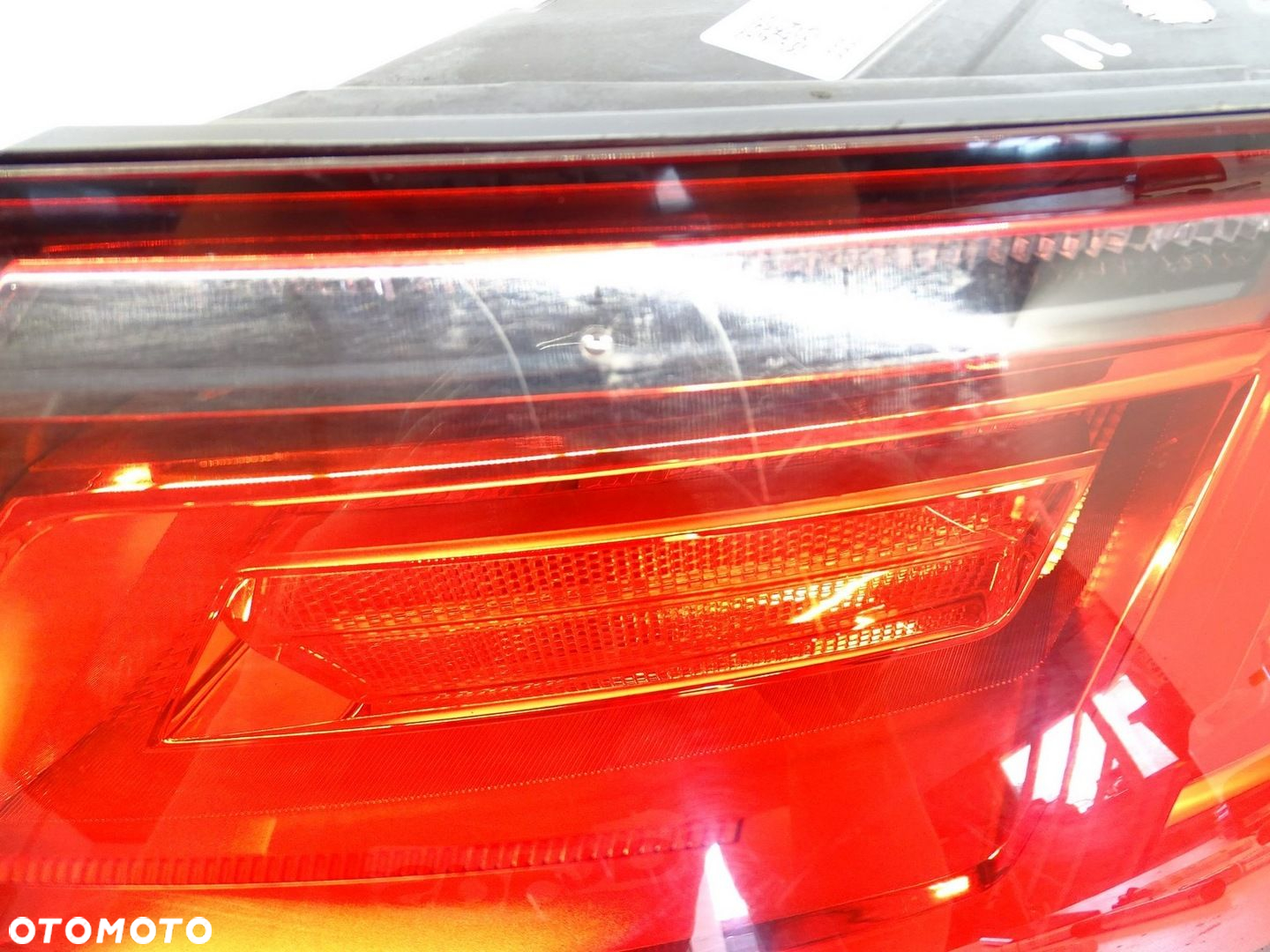 LAMPA PRAWA TYŁ TYLNIA AUDI TT 8S UK 8S0945096 - 5