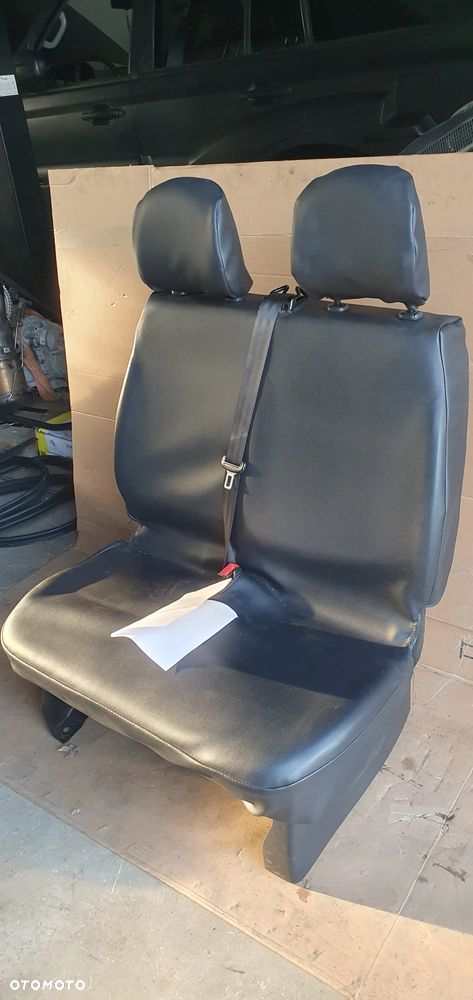 Pokrowce z EKO skóry komplet pokrowiec Renault Trafic III Vivaro B 14- - 8