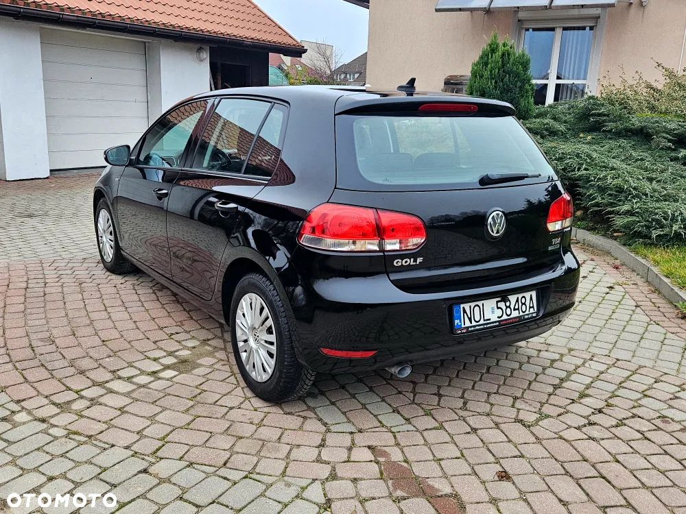 Volkswagen Golf 1.6 TDI DPF BlueMotion Technology MATCH - 6