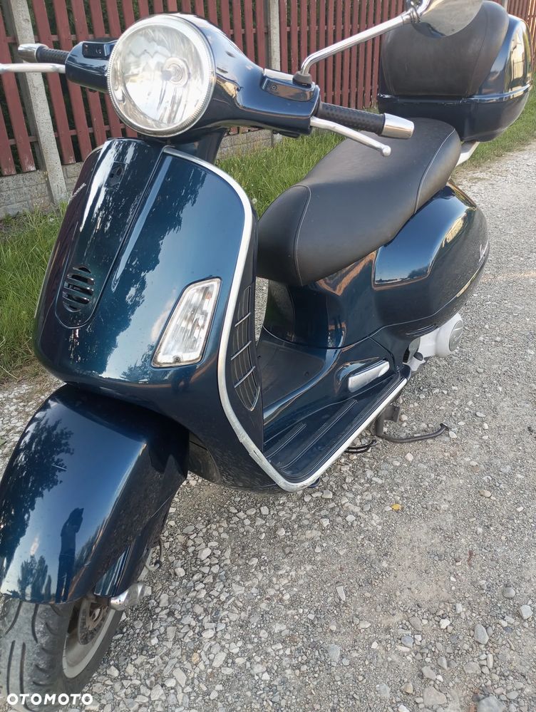 Vespa GTS - 10