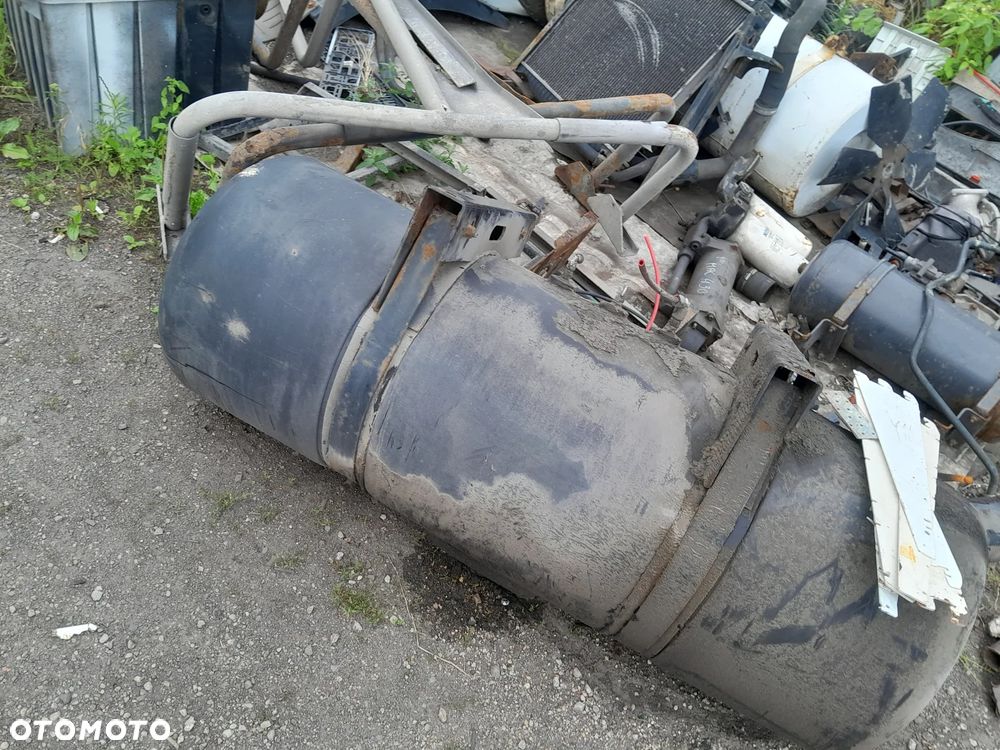 ZBIORNI PALIWA NACZEPA PRZYCZEPA CHLODNIA -PLASTIKOWY - 2