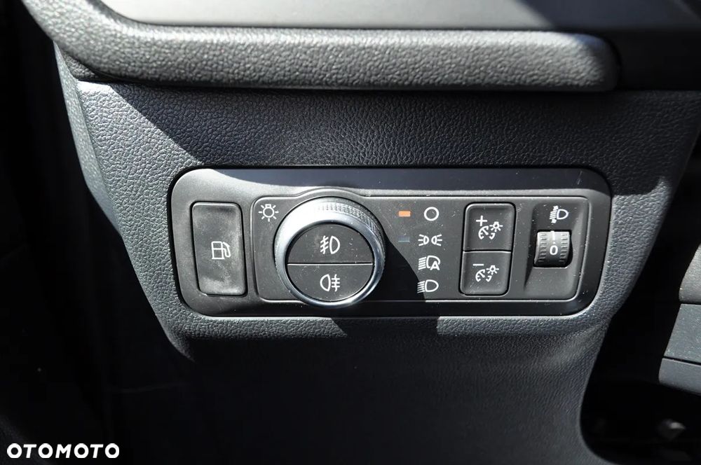 Ford Kuga - 19