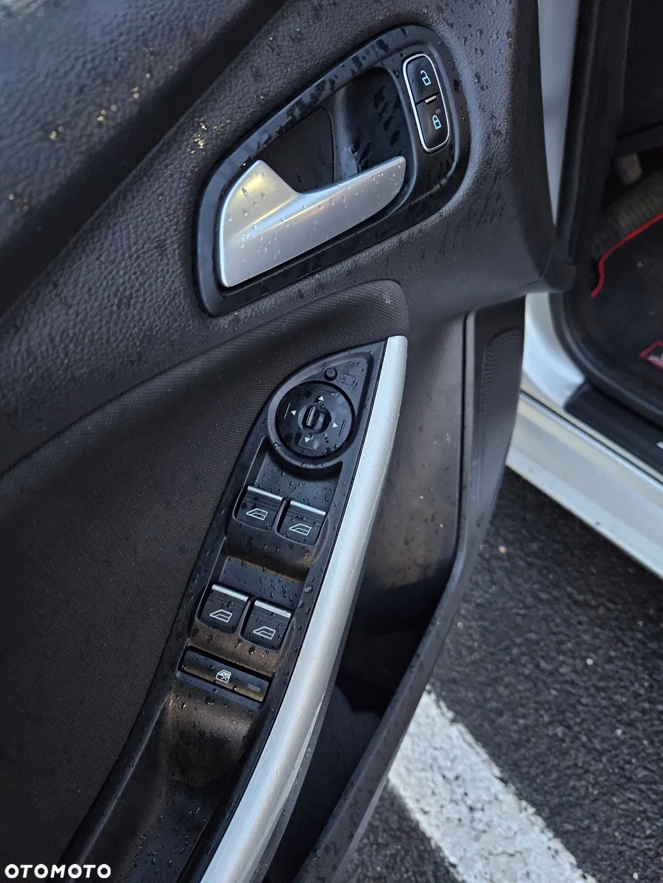 Ford Focus 1.0 EcoBoost Start-Stopp-System ST-LINE - 14