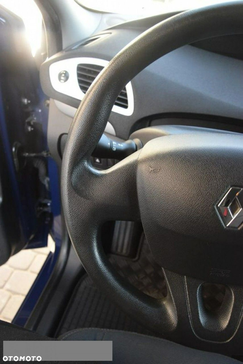 Renault Scenic 1.6 16V 110 Expression - 23