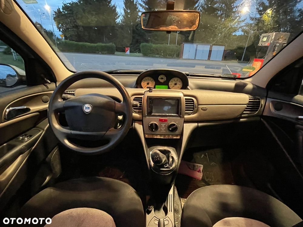 Lancia Ypsilon 1.2 8v Argento - 16