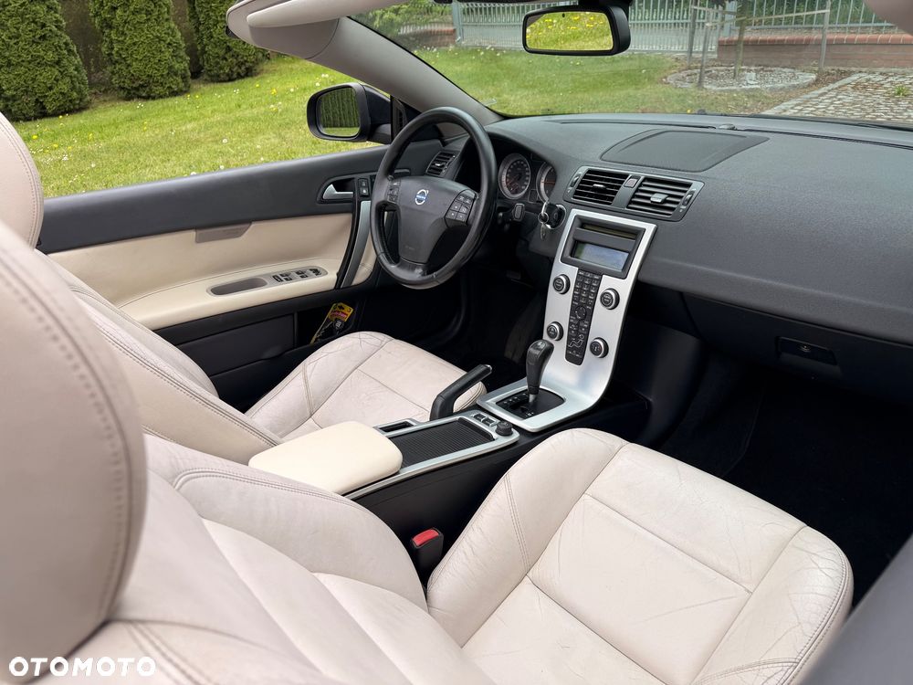 Volvo C70 2.0D Powershift Momentum - 13