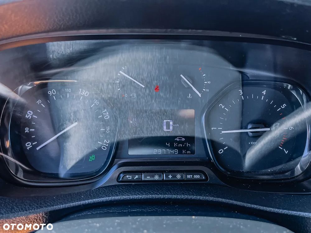 Peugeot Expert 2.0 4x4 Standard Premium - 25