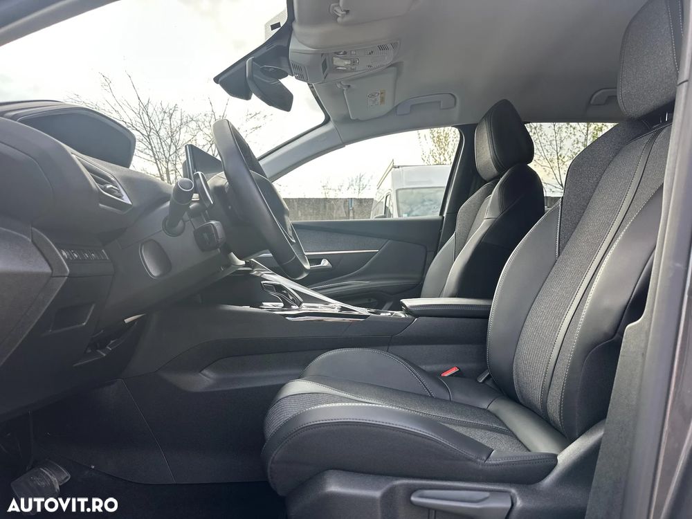 Peugeot 3008 225 e-EAT8 Allure Pack - 25