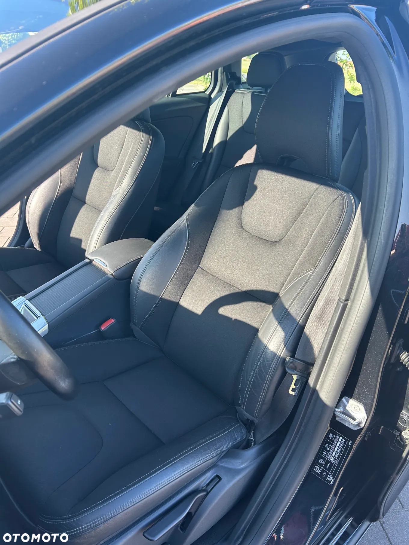 Volvo V60 D4 Geartronic Momentum - 10
