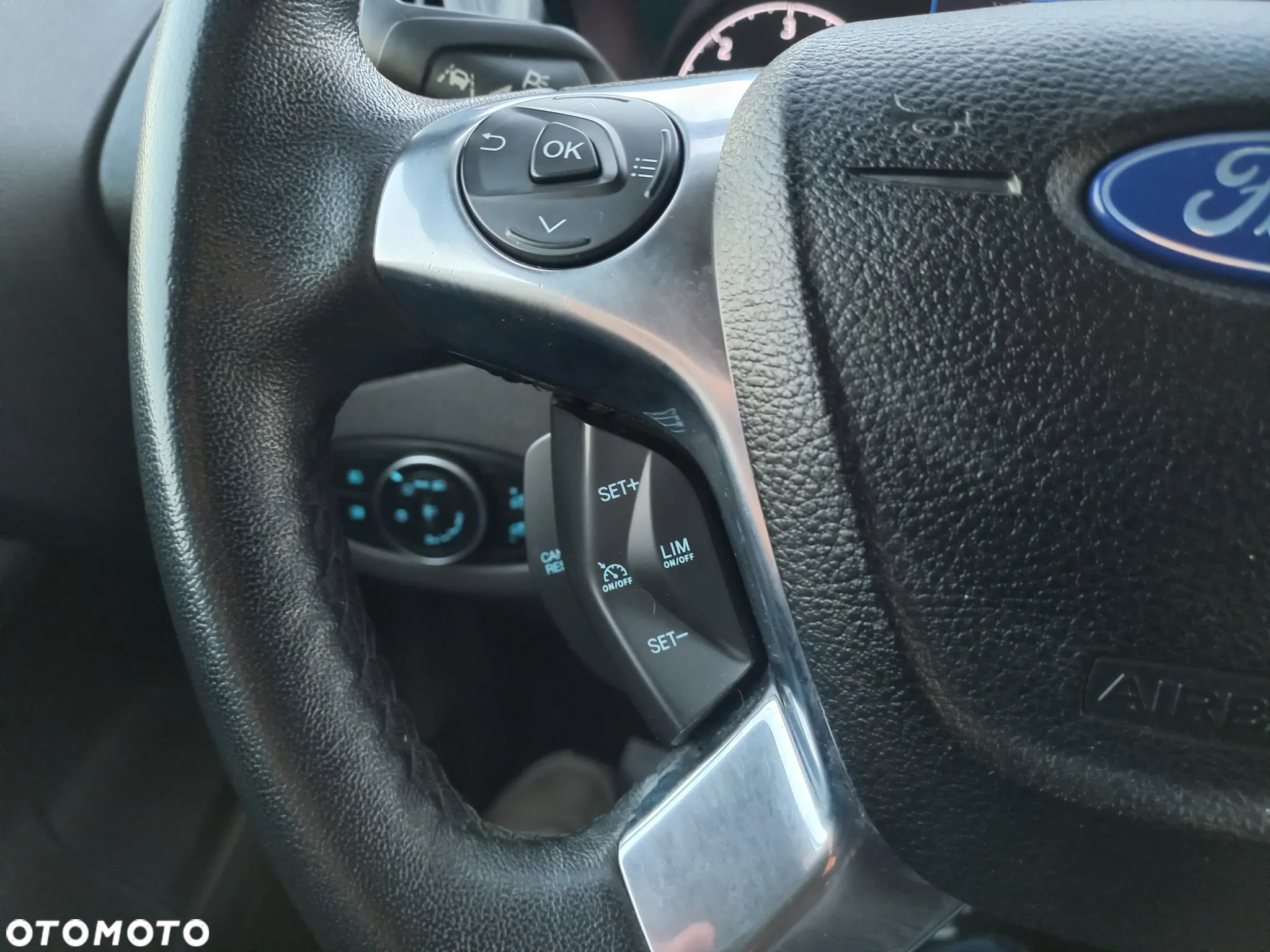 Ford Tourneo Connect - 23
