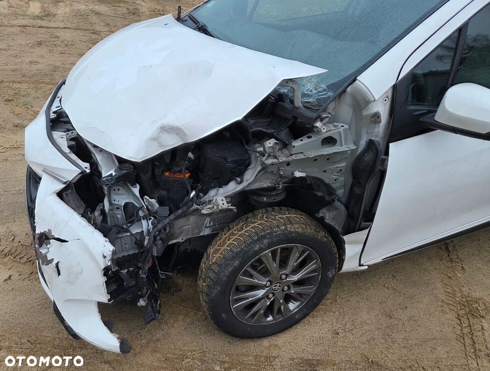 Toyota Yaris 1.4 D-4D Active - 5