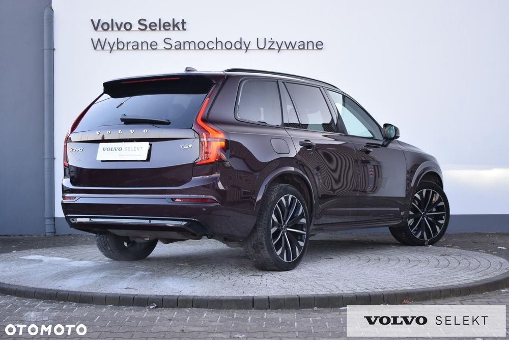 Volvo XC 90 - 9