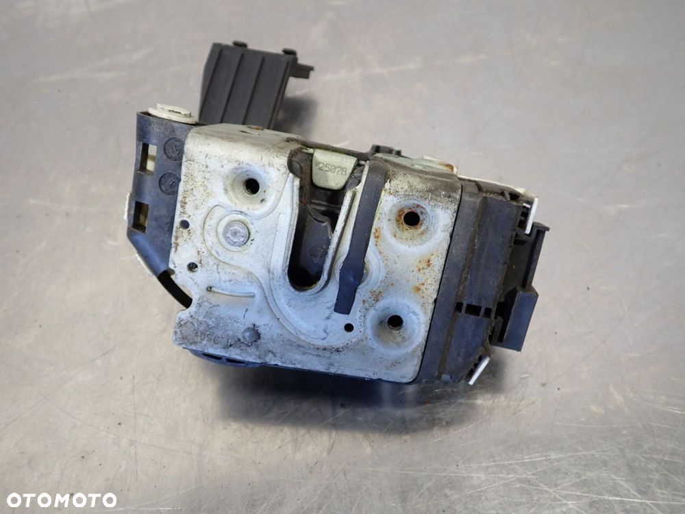 ZAMEK PRAWY TYŁ DRZWI DODGE CALIBER - 3