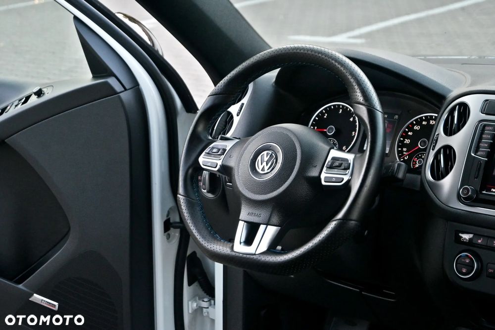 Volkswagen Tiguan 2.0 TDI SCR 4MotION DSG R-Line - 25