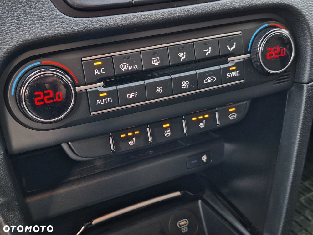 Kia Ceed 1.5 T-GDI L Business Line Plus - 8