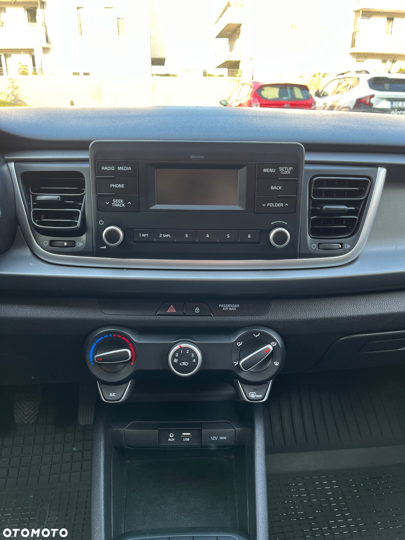 Kia Rio 1.2 L - 26