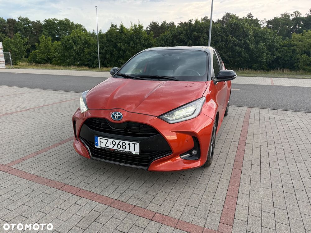 Toyota Yaris Hybrid 1.5 Executive - 1