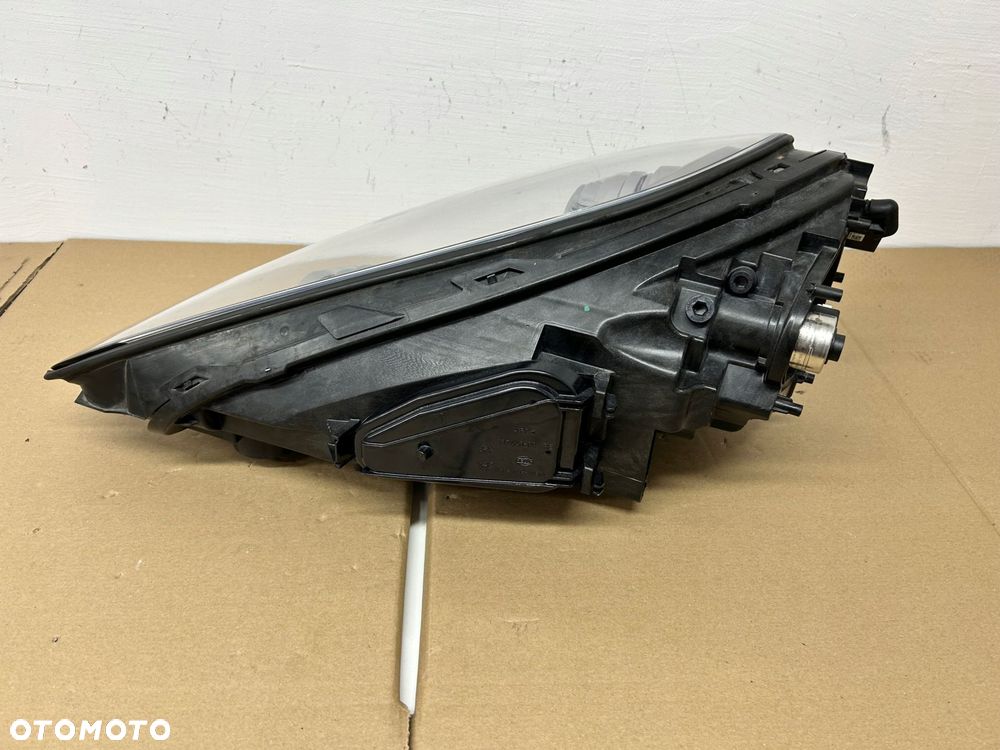 porsche cayenne 7p lift lampa przód prawa - 12