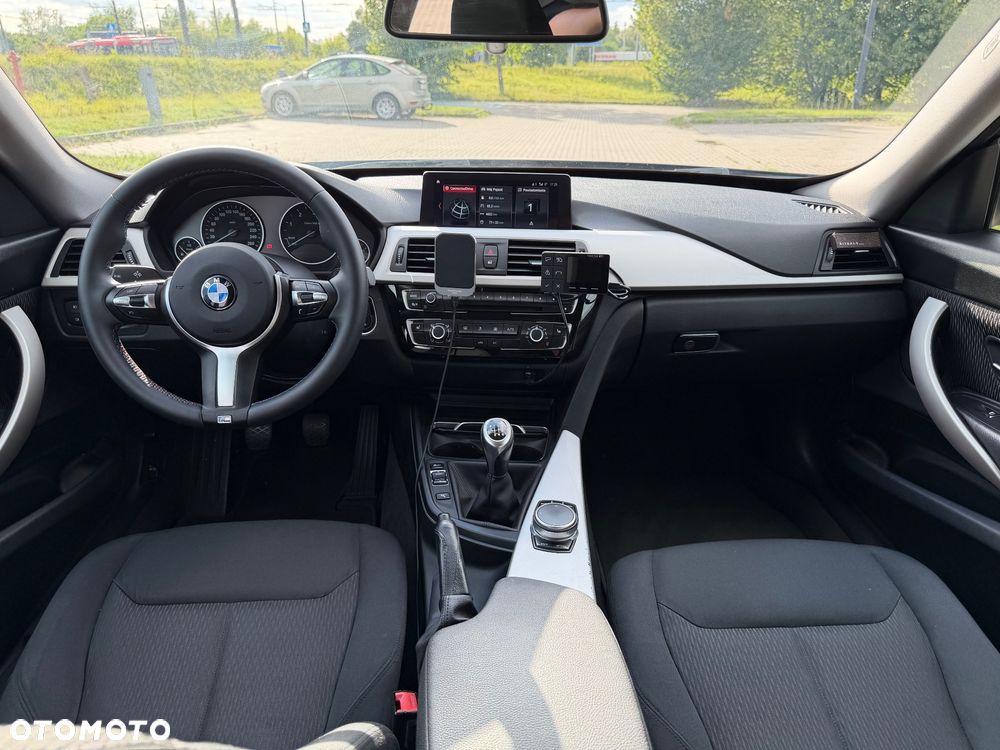 BMW Seria 3 320d M Sport - 15