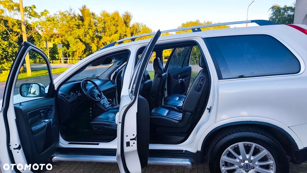 Volvo XC 90 D5 AWD Geartonic RDesign - 27