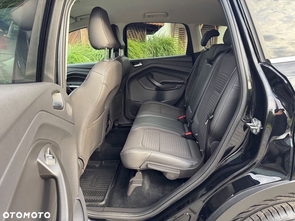 Ford Kuga - 13