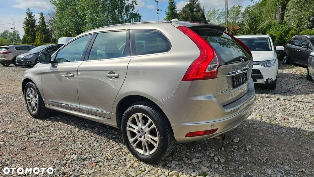 Volvo XC 60 D3 Geartronic Momentum - 13