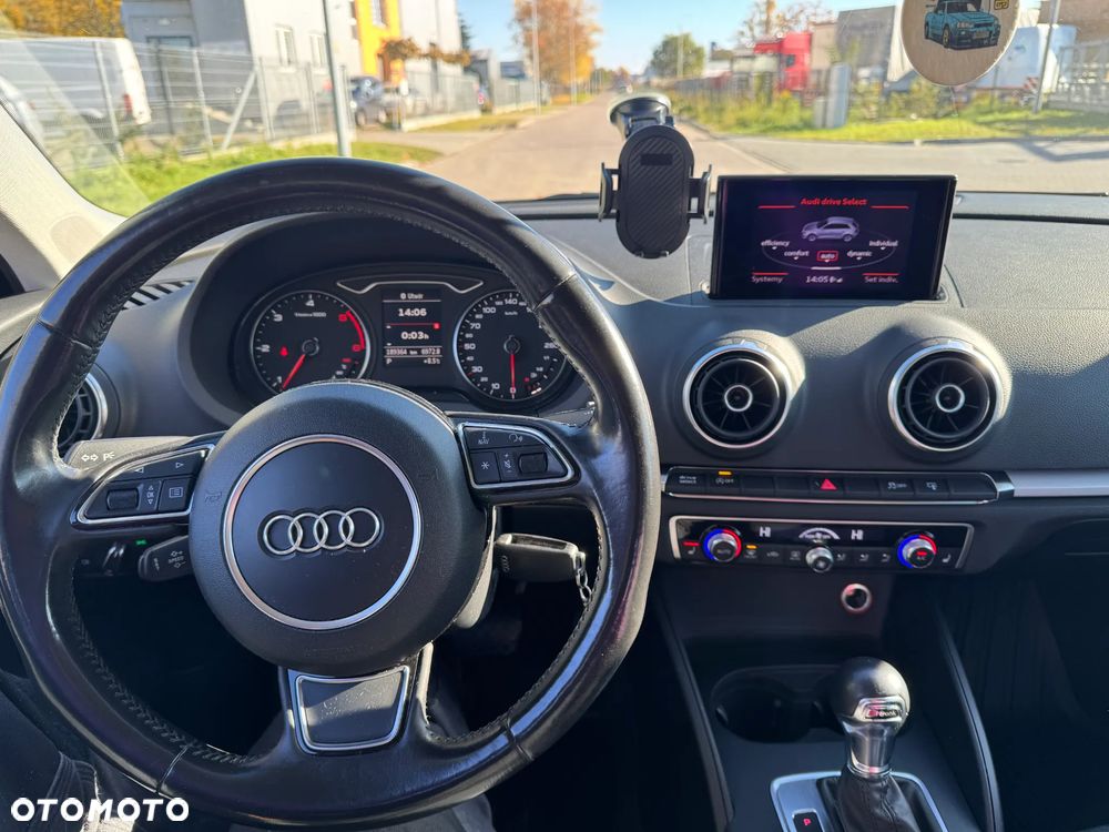 Audi A3 1.6 TDI DPF S tronic Ambiente - 13