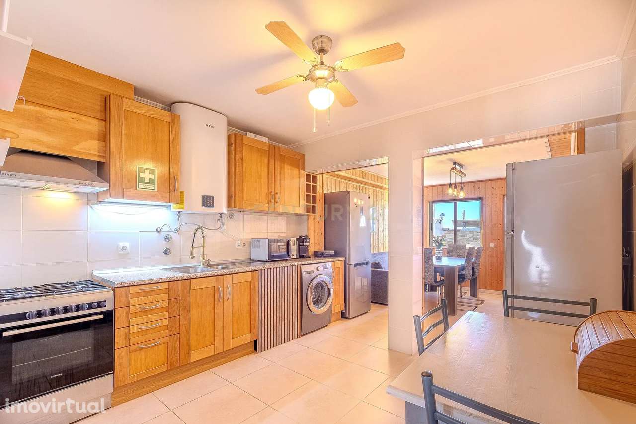 Moradia Geminada T2 no Centro de Ferreiras - Grande imagem: 5/23