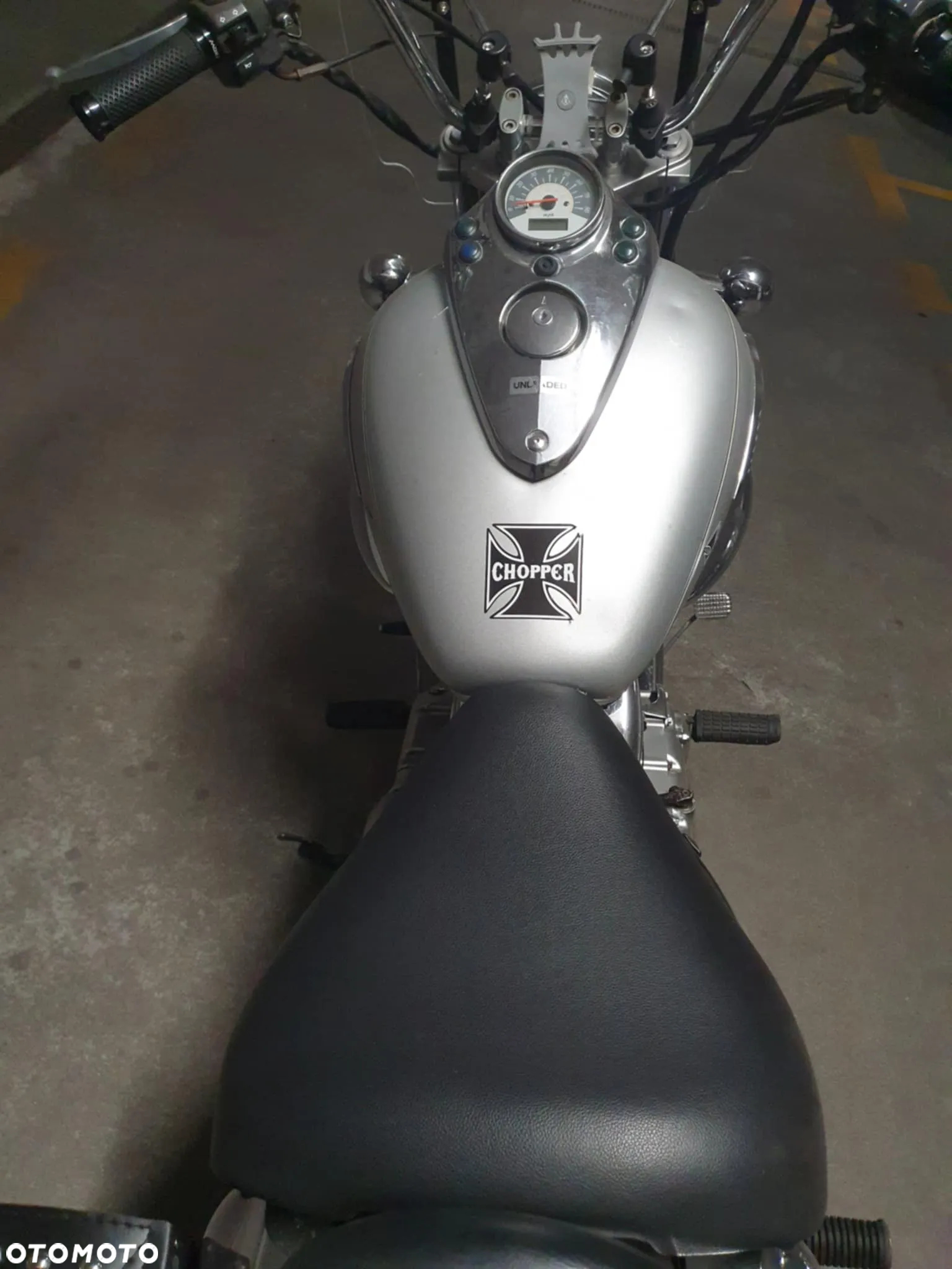 Suzuki Intruder - 4