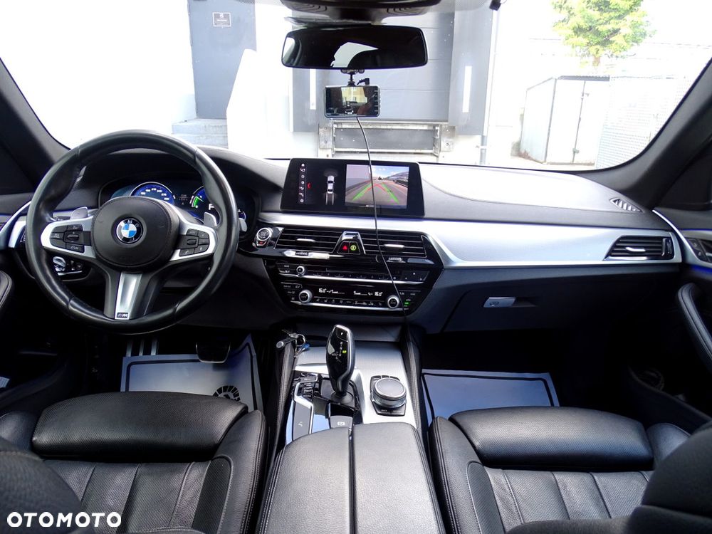 BMW Seria 5 520d Efficient Dynamics Edition - 16