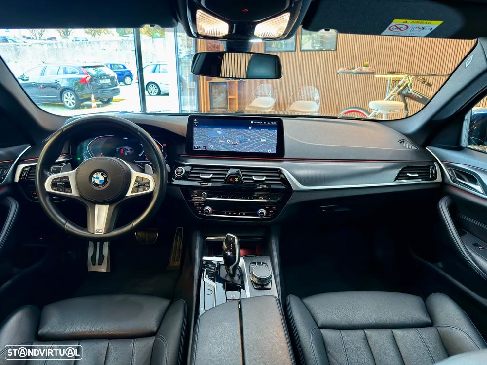 BMW 520 d Pack Desportivo M Auto - 20