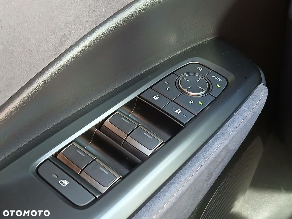 Lexus LBX 1.5 Hybrid Cool - 35