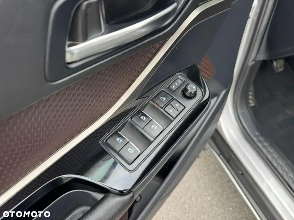 Toyota C-HR 1.2 T Premium - 18