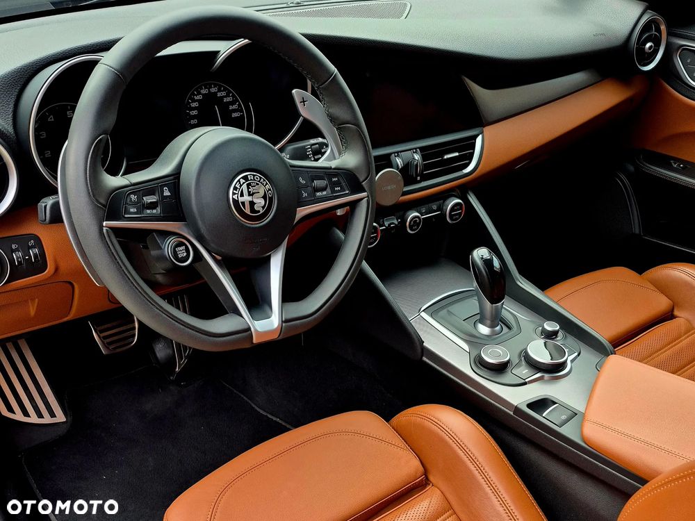 Alfa Romeo Giulia 2.0 Turbo Veloce Q4 - 1