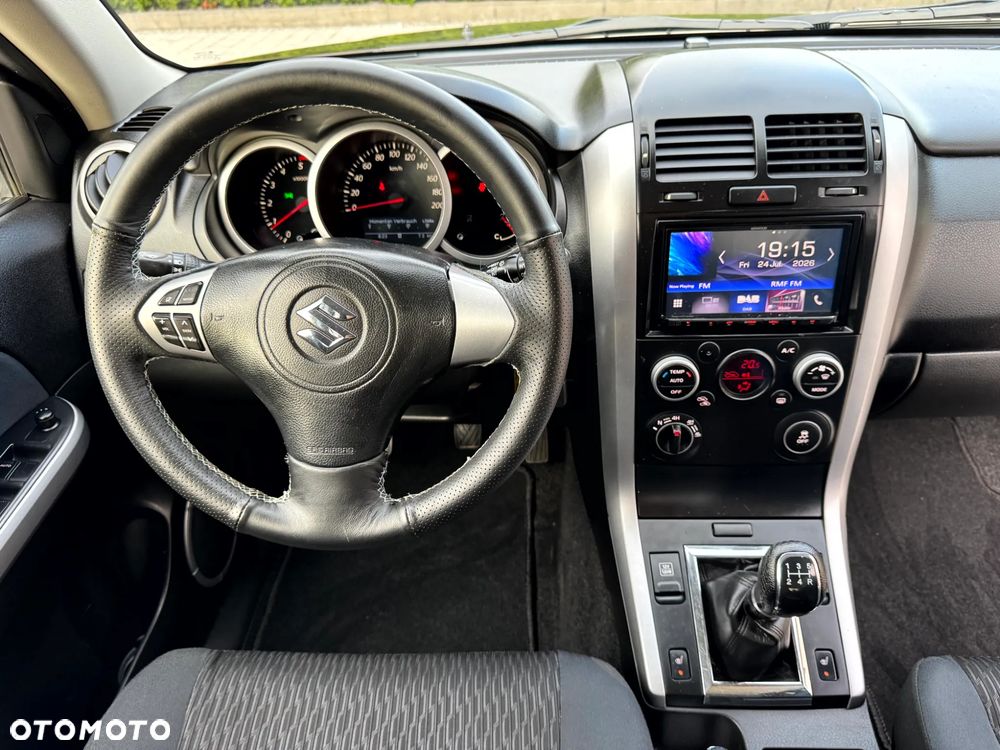 Suzuki Grand Vitara 1.9 DDiS Comfort - 14
