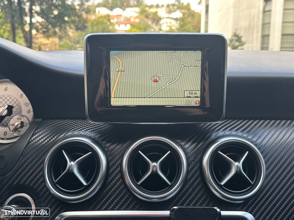 Mercedes-Benz A 180 d AMG Line - 10